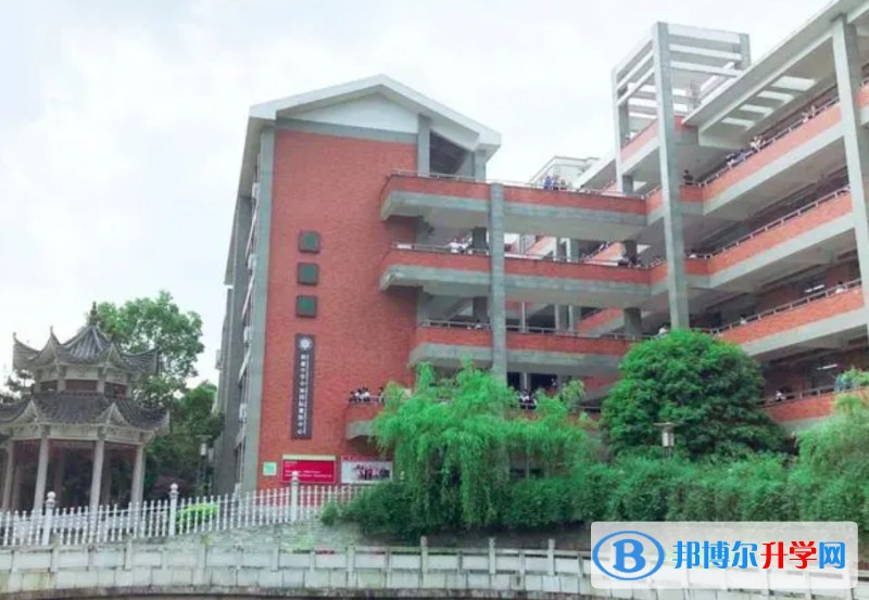 長沙市明德中學地址，乘車路線