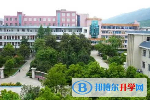 新寧縣第一中學地址，乘車路線