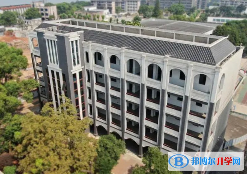 臨湘市第二中學地址，乘車路線