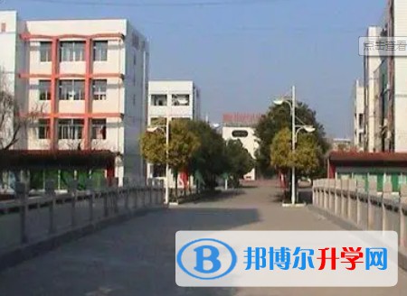 如皋市搬經中學地址，乘車路線