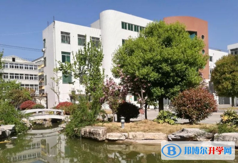 江蘇省鄭梁梅高級中學地址，乘車路線