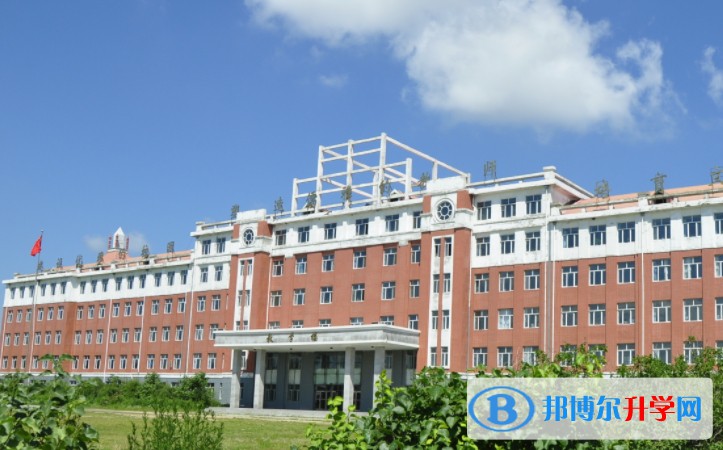 集賢縣第一中學地址，乘車路線