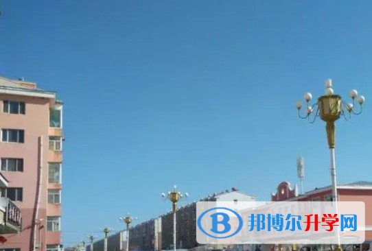 伊春市友好區第三中學怎么樣、好不好