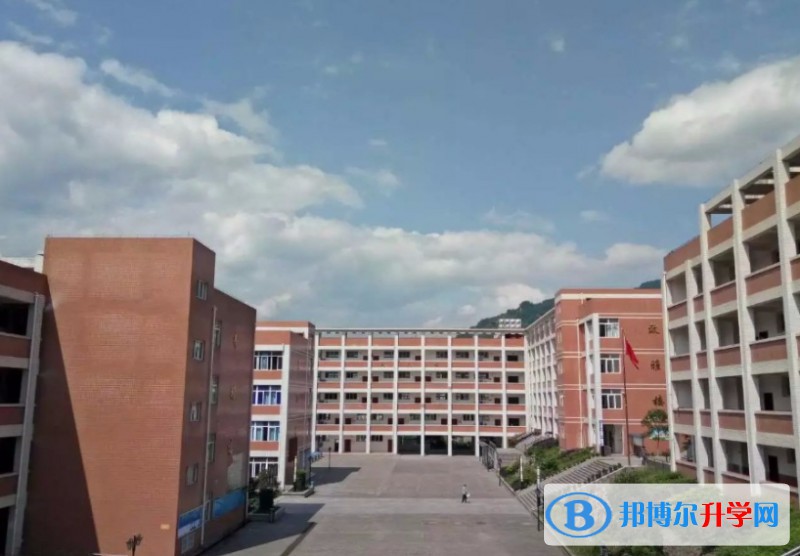 綏棱縣第一中學地址，乘車路線
