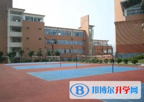 重慶市第八中學校(沙坪壩校區)怎么樣、好不好