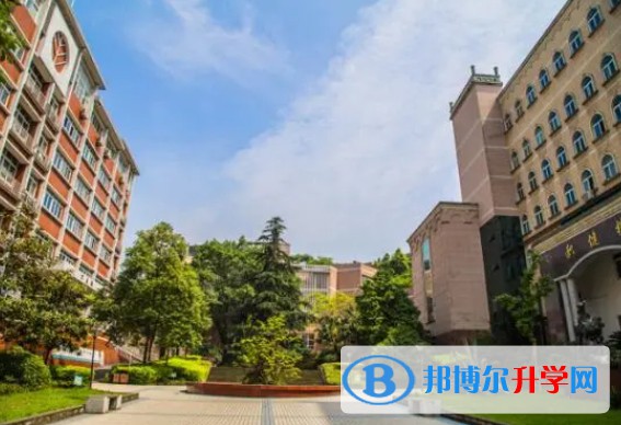 重慶市兩江新區西南大學附屬中學校地址，乘車路線