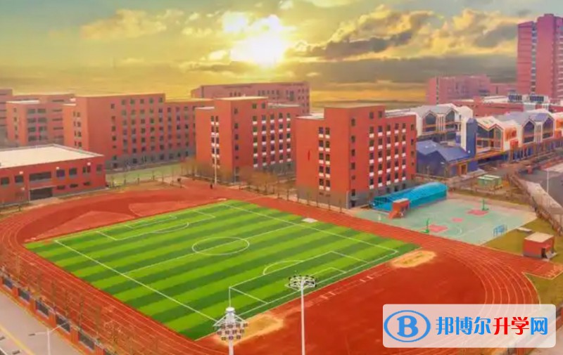 保定市澤龍實驗中學地址，乘車路線