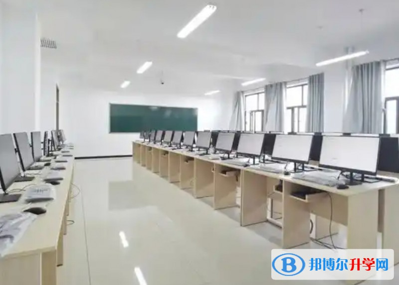 保定市清苑中學怎么樣、好不好