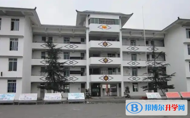 保定市清苑區李莊中學怎么樣、好不好