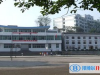 玉章中學地址，乘車路線