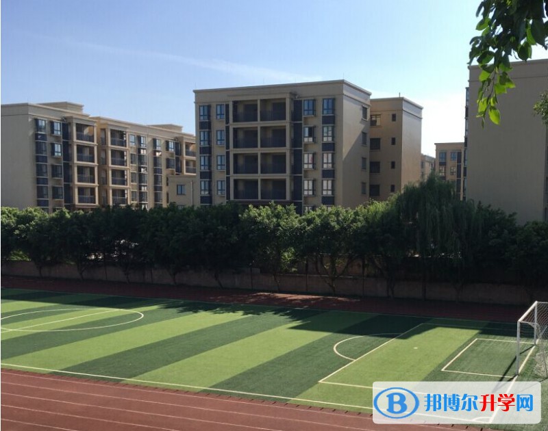 自貢市第二十二中學校地址，乘車路線