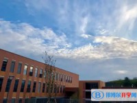 自貢市外國語學校怎么樣、好不好