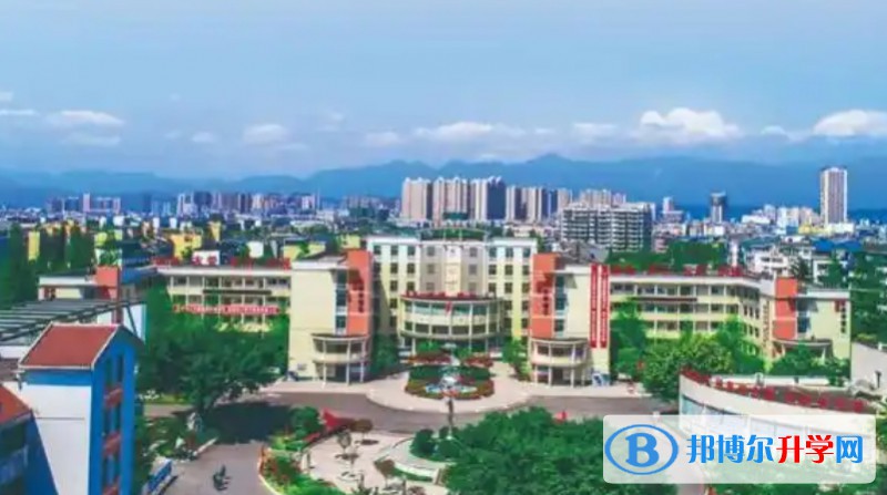 四川省綿陽江油中學地址，乘車路線
