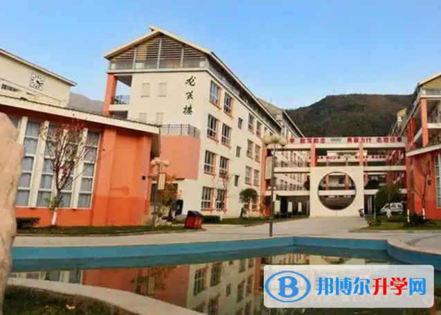 平武中學地址，乘車路線